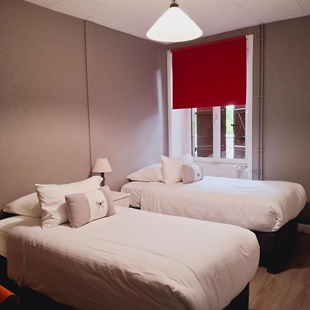 Logis Hotel Restaurant La Brasserie Treignac 外观 照片