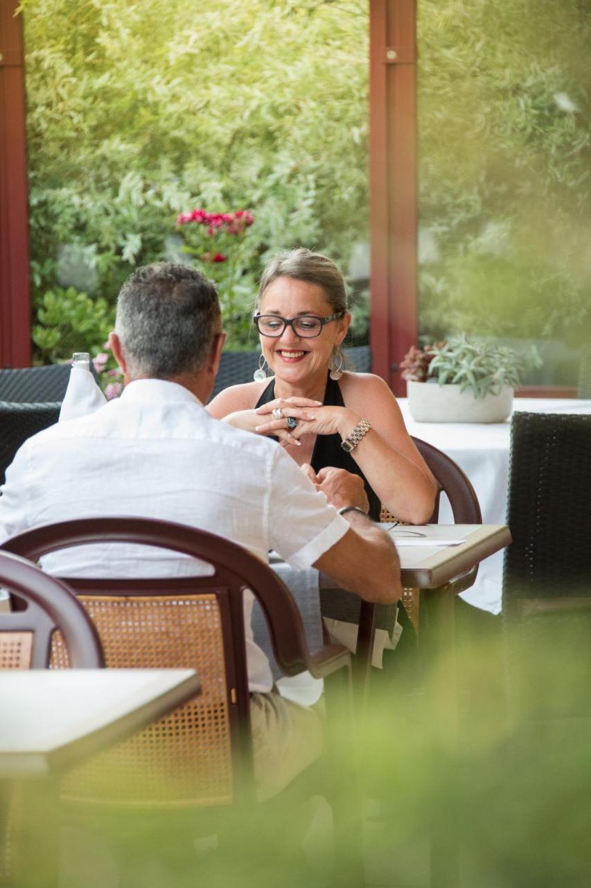 Logis Hotel Restaurant La Brasserie Treignac 外观 照片